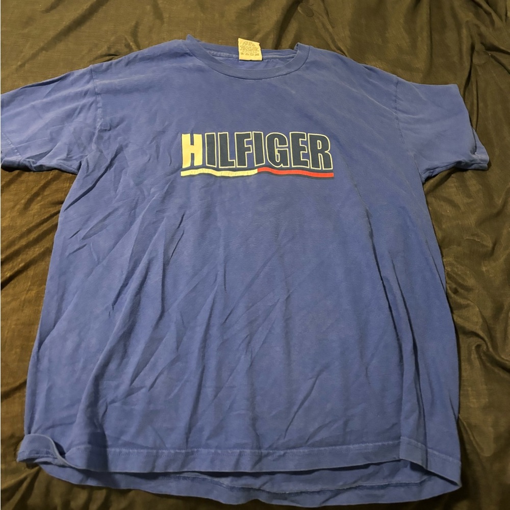 Tommy Hilfiger T shirt